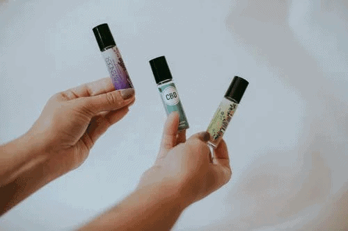 small CBD bottles